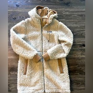 Women’s Patagonia fleece parka